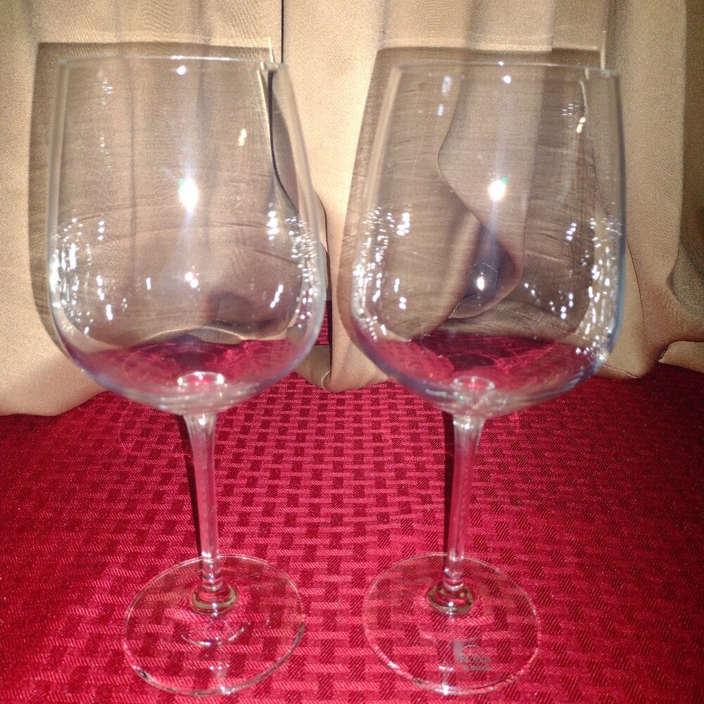 Set of 2 Rona Lead-Free Crystaline Wine Glasses – Made in Slovakia
